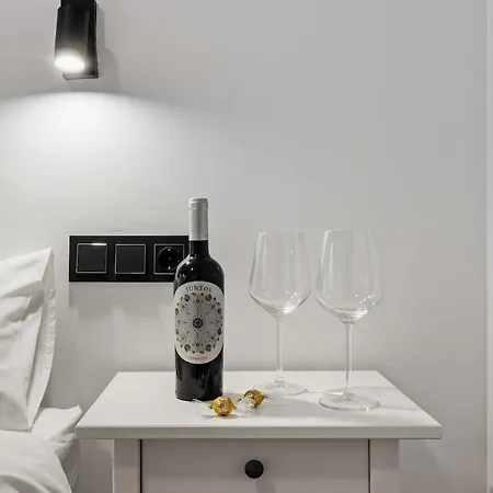 Apartment Urban Oasis *