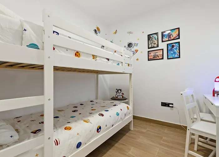 Urban Oasis Apartment *